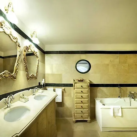 Antica Dimora Rocca 4*