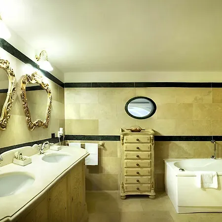 Antica Dimora Rocca 4*